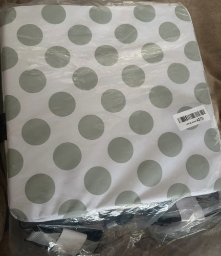 White grey polka dot booster - &,