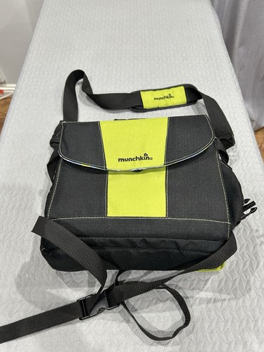 Munchkin travel booster seat - travel,